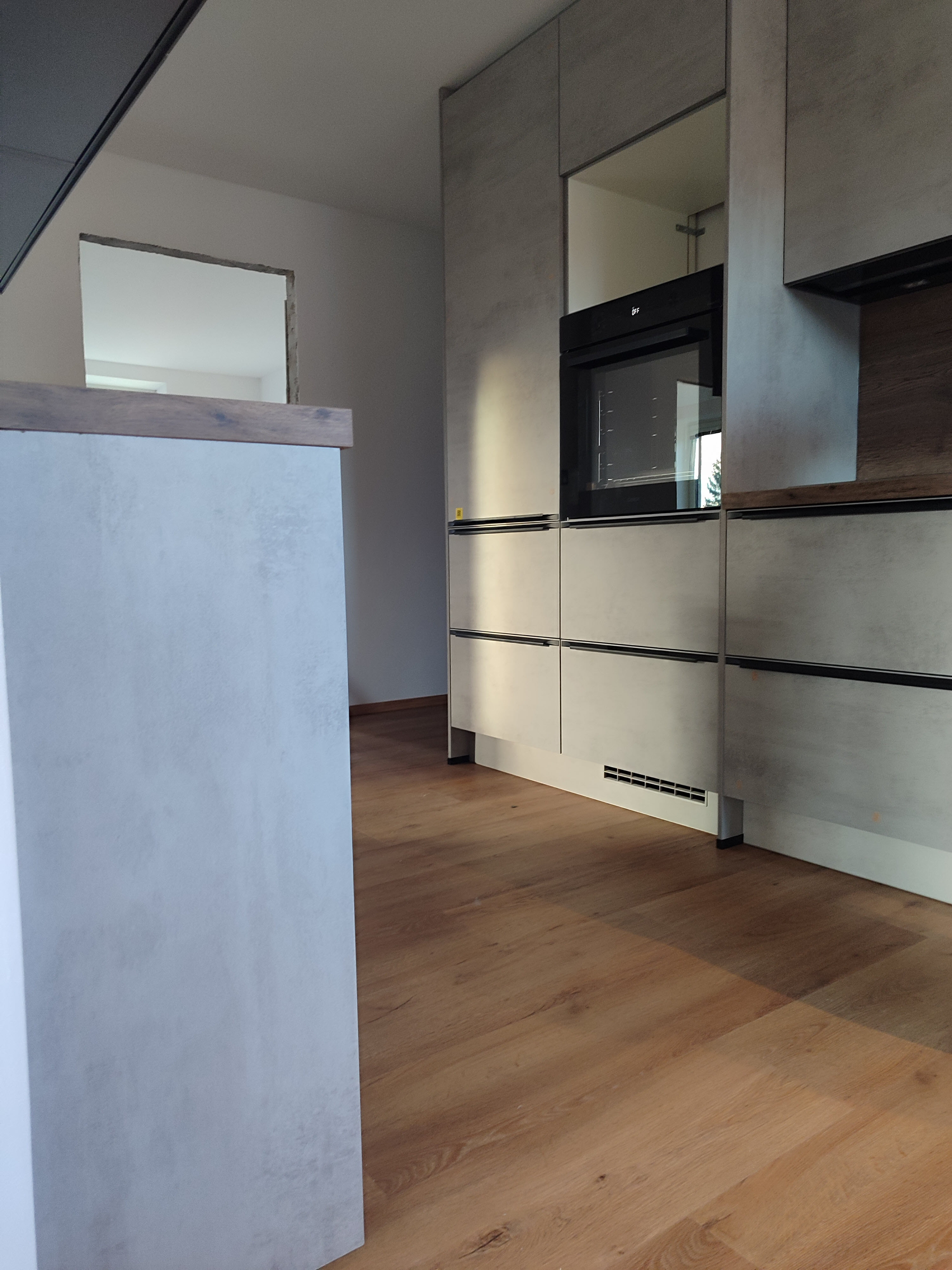 Sestavení kuchyňského nábytku na míru